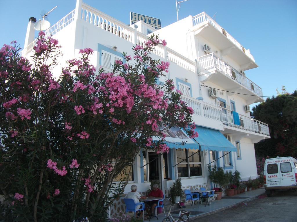 Miramare Hotel Lakkíon Buitenkant foto