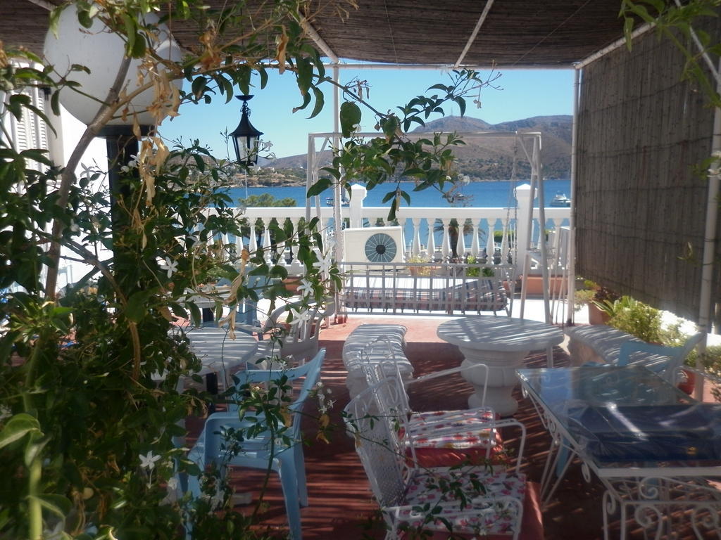 Miramare Hotel Lakkíon Buitenkant foto